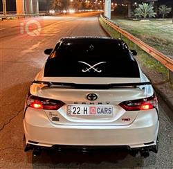 تۆیۆتا کامری